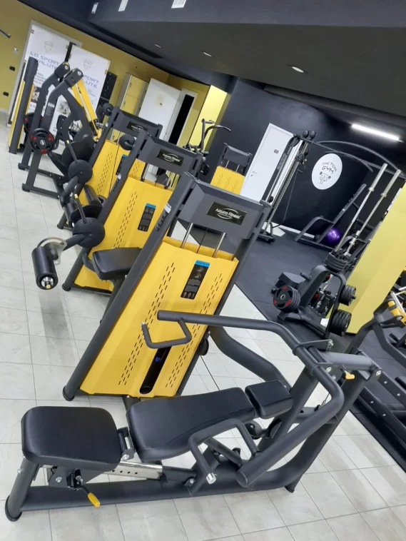 Macchinari ISOTONICI AZZURRA FITNESS